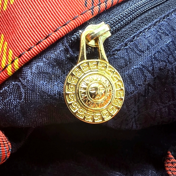 VERSACE Baroque Tote - Picture 10 of 12